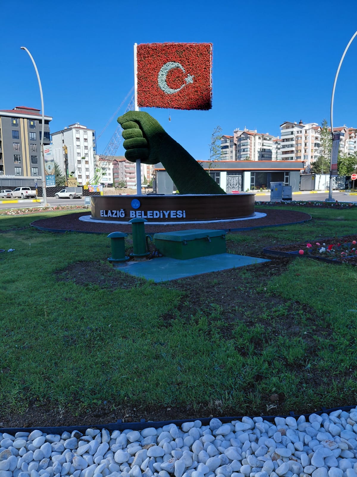 Bir Yanı Sıfır Diğer Yanı Tamtakır