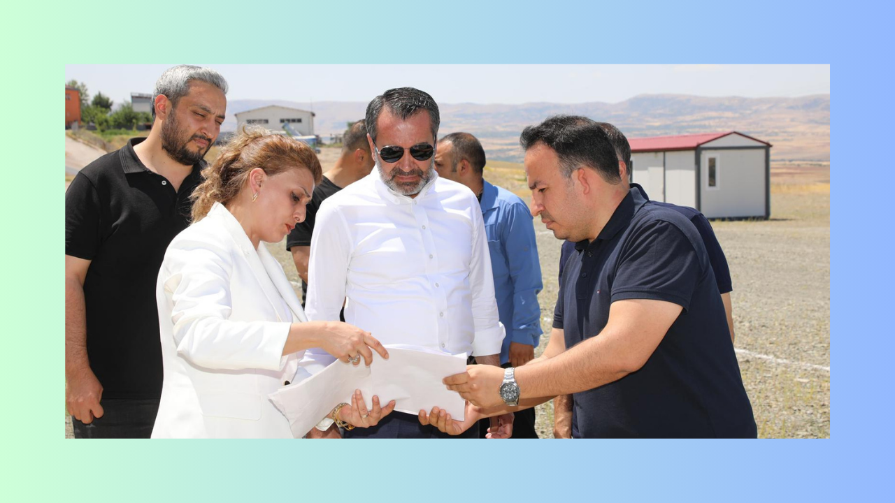 Başkan Şerifoğulları, Briketçi-Kiremitçiler Sitesi İnşaat Alanında İncelemede Bulundu