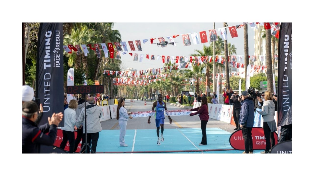 6. Uluslararası Mersin Maratonu’nda Türkiye rekoru kırıldı