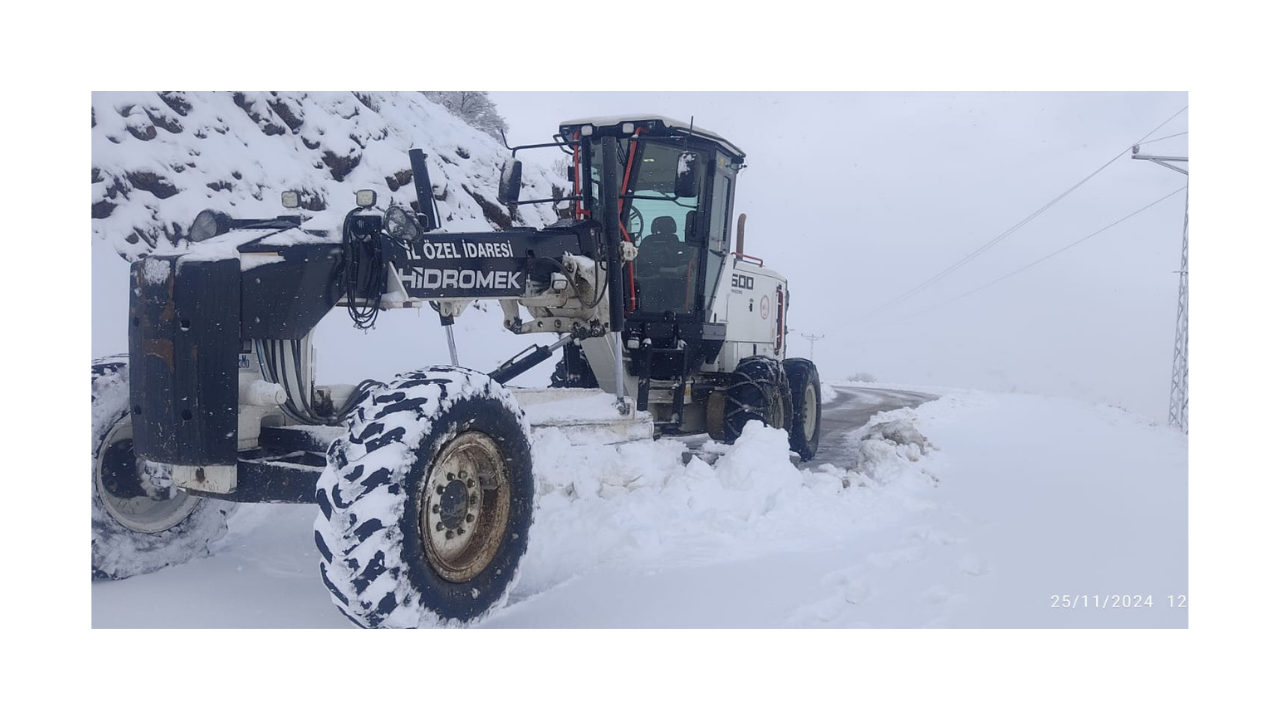 Elazığ il özel idaresi karla mücadelede son durumu açıkladı.