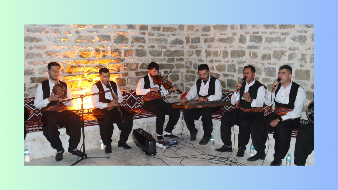 Elazığ Belediyesi’nden Muhteşem Kürsübaşı Dinletisi