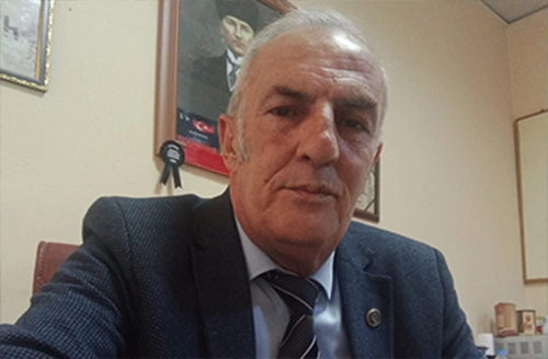 Siyaset Arap Saçına Döndü.